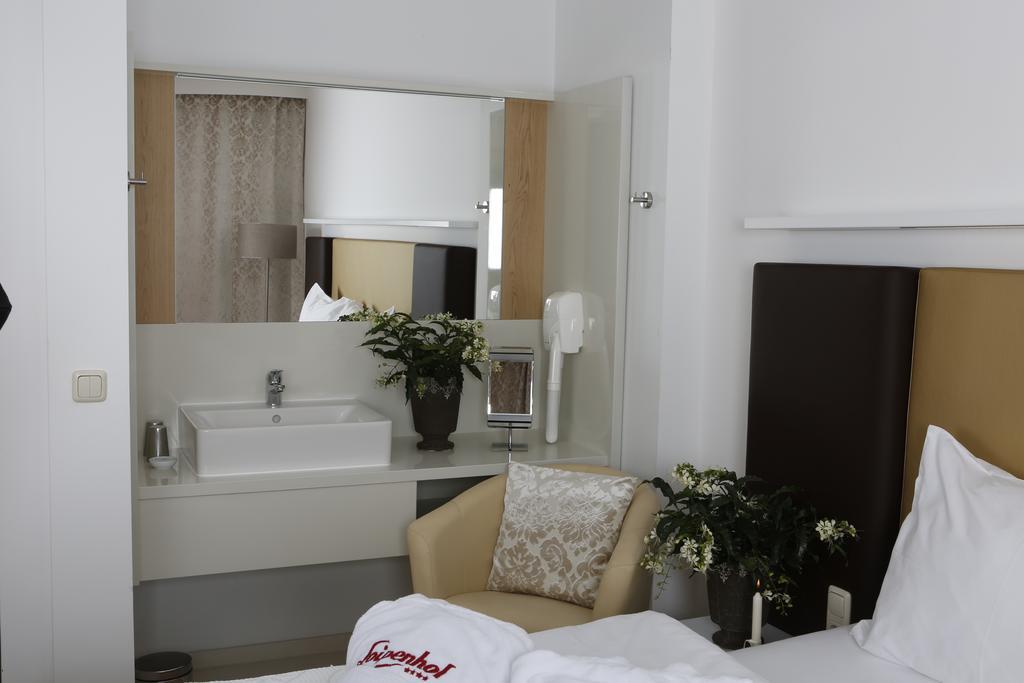 Boutique Hotel Loipenhof Fürstenfeld エクステリア 写真
